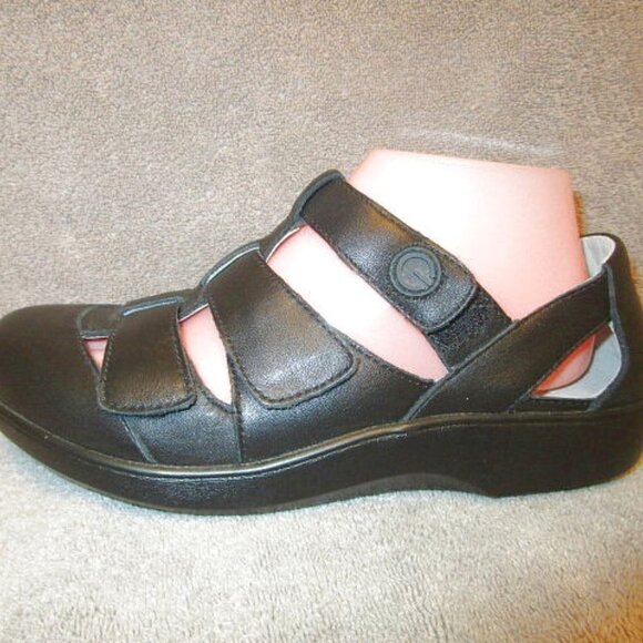 Alegria TRAQ Black Out LEATHER Comfort Size 38 US 8 8.5 SANDALS Fisherman ADJUST - Picture 3 of 13